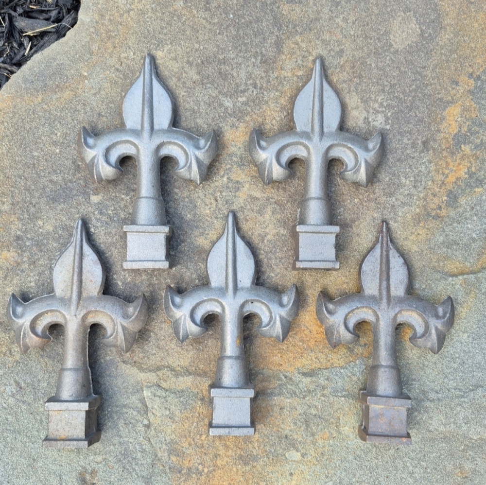 Vintage Fleur-De-Lis Cast Iron Finial 6.25" H Fits 3/4" Sq Tube ~ Set of 5  NEW